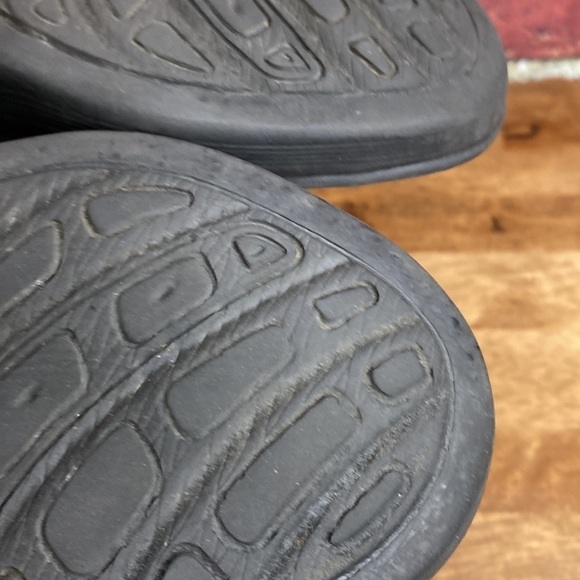 BZees Womens Black Desire Slides Sandal Size 6.5 - Picture 11 of 13